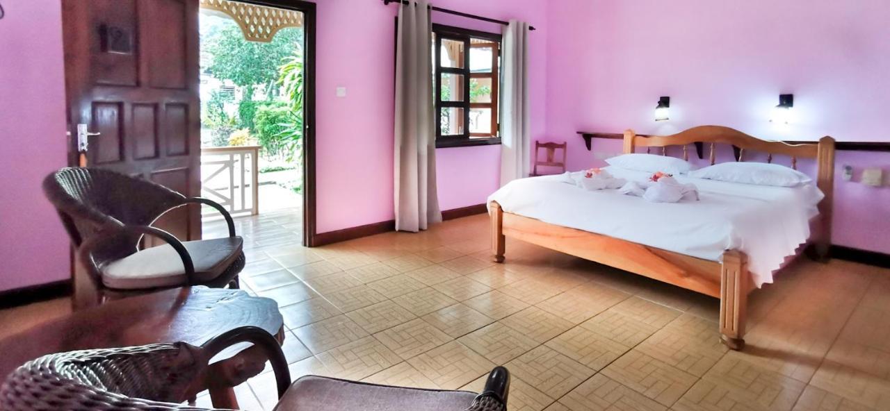 Bernique Guesthouse La Digue Exterior photo